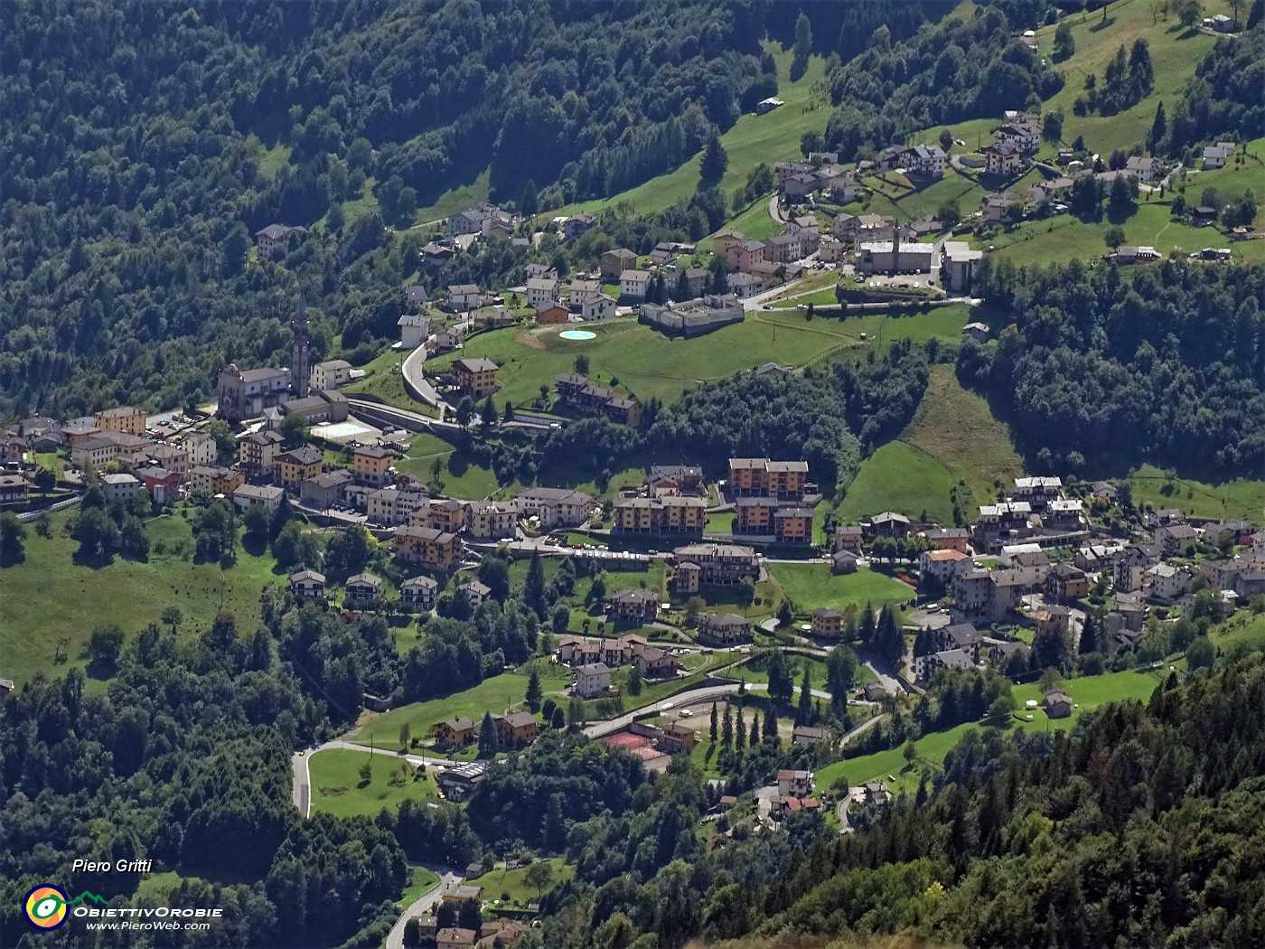 73 Zoom su Santa Brigida, affezionata al Mincucco.JPG -                                